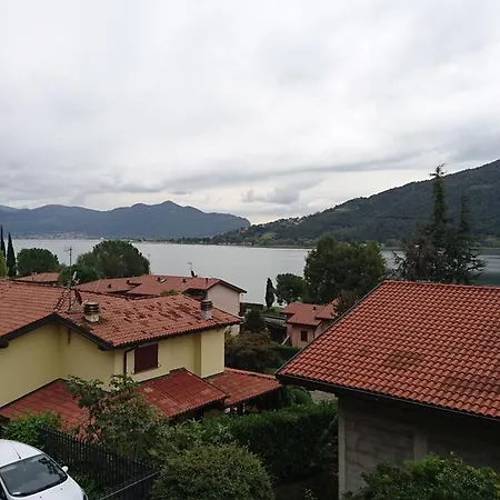 Lägenhet La Terrazza Sul Lago Sarnico