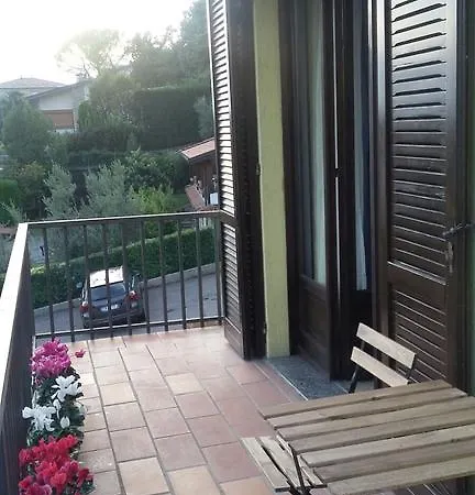 Lägenhet La Terrazza Sul Lago